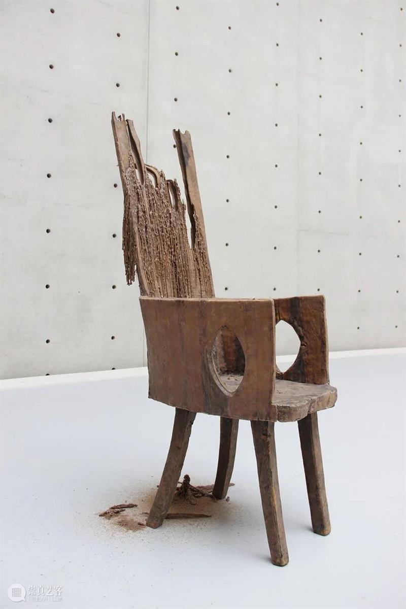 逐渐融化的雕塑装置 —— UNTITLED 装置 雕塑 瑞士 艺术家 乌斯·菲舍尔 urs fischer 蜡像 商业 交易所 崇真艺客