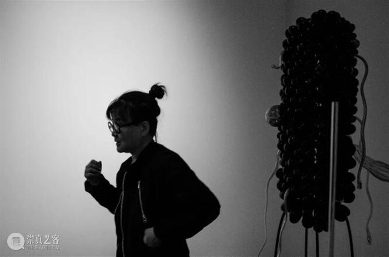 山中天年度重磅呈现，“千重影”何云昌个展，早鸟票限时开启！ 重影 何云昌 个展 重磅 山中天 年度 策展人 谢素贞 展期 山中天艺术中心协办 崇真艺客