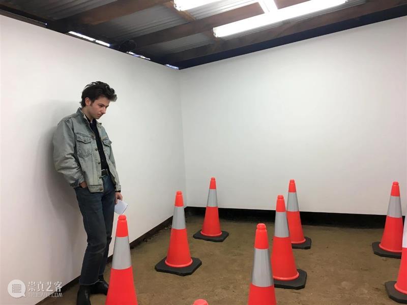 同行/未经省察的艺术不值得一做 | Merlin Carpenter Carpenter 艺术 同行 英国 观念 艺术家 生活 工作 伦敦 柏林 崇真艺客