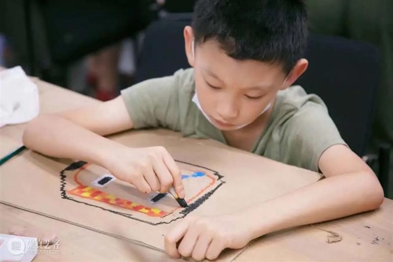 这次工作坊的主角竟然是他？ 工作坊 主角 小朋友们 名字 艺术家 拉斐尔 梵高 毕加索 达芬奇 选项 崇真艺客