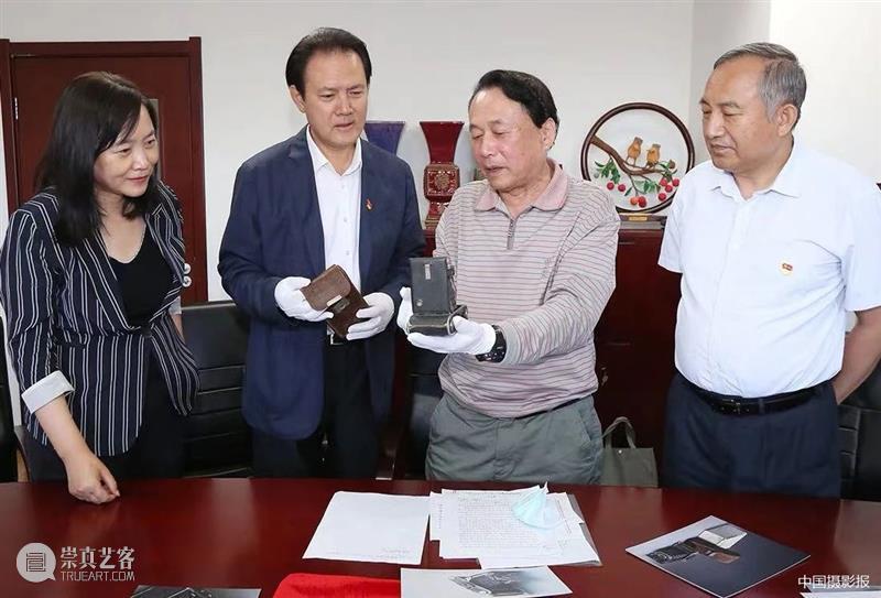 李前光：令毛主席泪流满面的相机 李前光 相机 毛主席 中国文联 党组 成员 副主席 未来 中国摄协 专题 崇真艺客