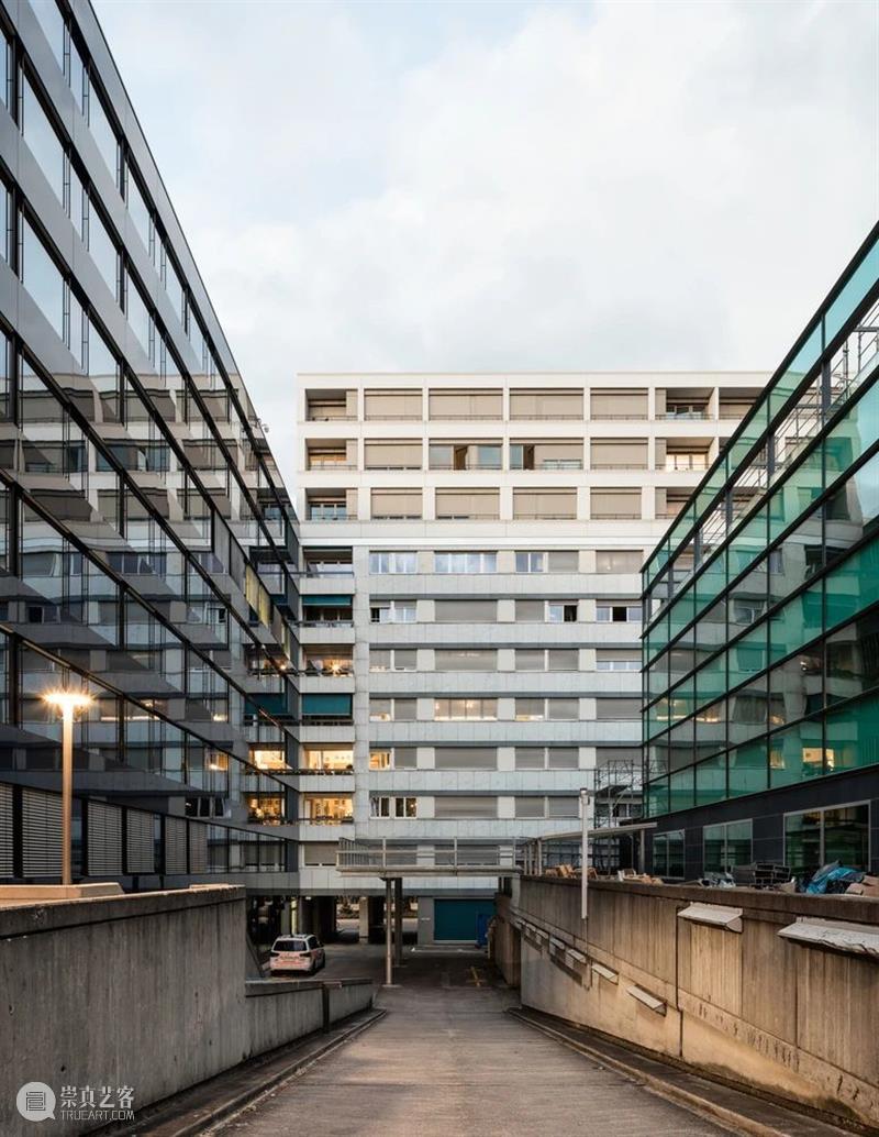 水平性，洛桑街公寓扩建 / Lacroix Chessex 洛桑街 水平性 公寓 屋顶 项目 日内瓦 郊区 建筑 湖景房 负荷 崇真艺客