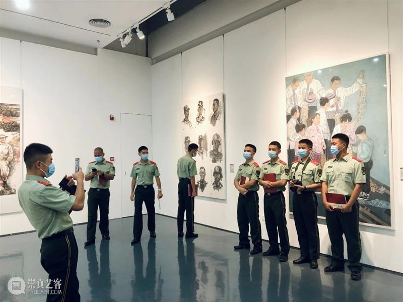 武警官兵参观罗湖美术馆红色主题中国画展 红色 主题 中国 武警 官兵 罗湖美术馆 画展 丹青 气象 画卷 崇真艺客