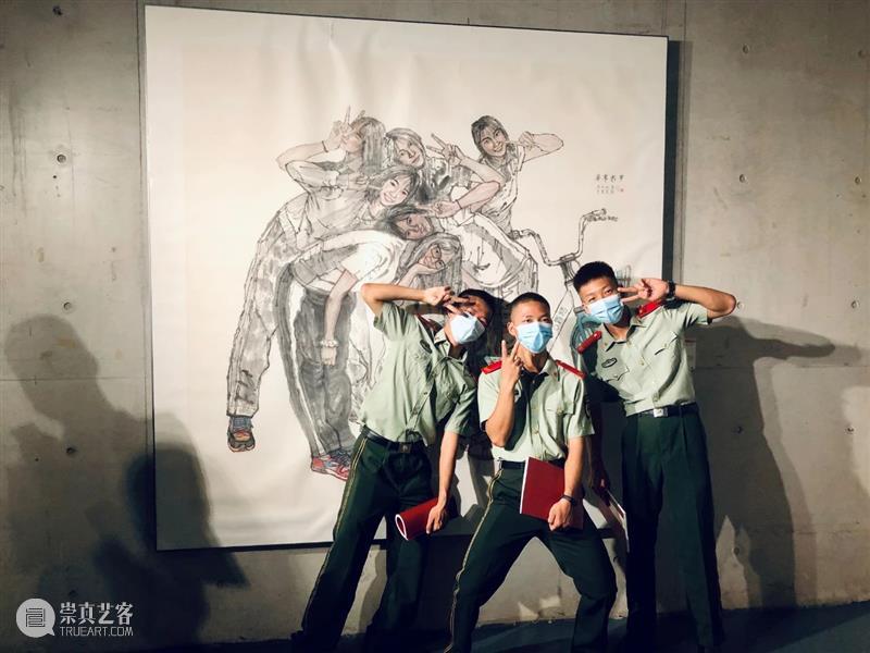 武警官兵参观罗湖美术馆红色主题中国画展 红色 主题 中国 武警 官兵 罗湖美术馆 画展 丹青 气象 画卷 崇真艺客