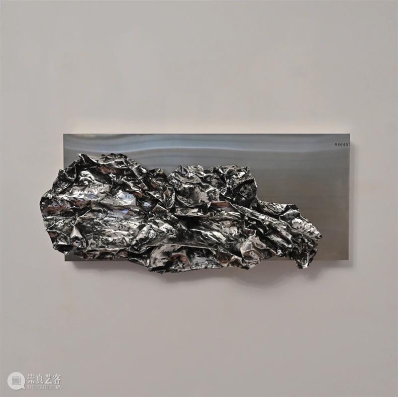 直播回顾｜「暗 火」Pale Fire ——王家增个展对谈 王家增 个展 Fire 暗火 艺术家 书文 画廊 艺术 总监 毛芊惠 崇真艺客