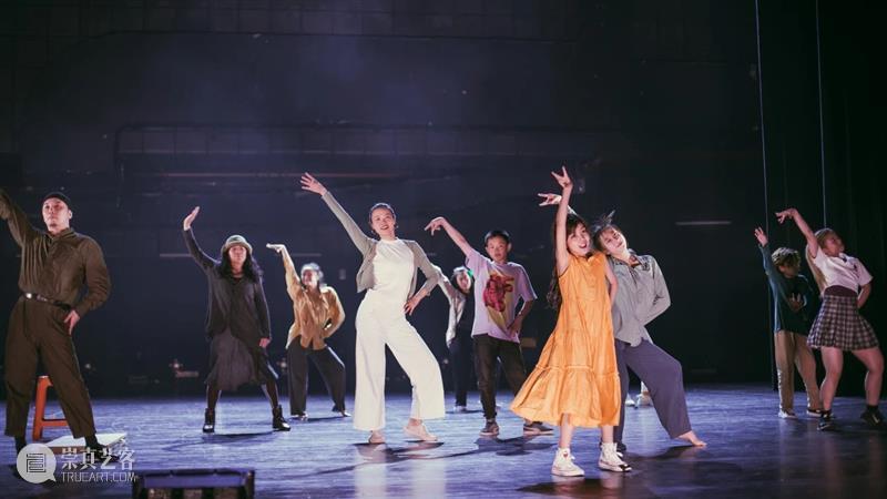 舞蹈剧场《悠悠视界》在北京：2021第三届星空艺术节线下公益放映报名中 星空 艺术节 剧场 悠悠视界 舞蹈 公益 北京 包容性 作品 单元 崇真艺客
