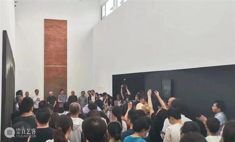 亚洲视频 | 二即一：王绍强个展 崇真艺客