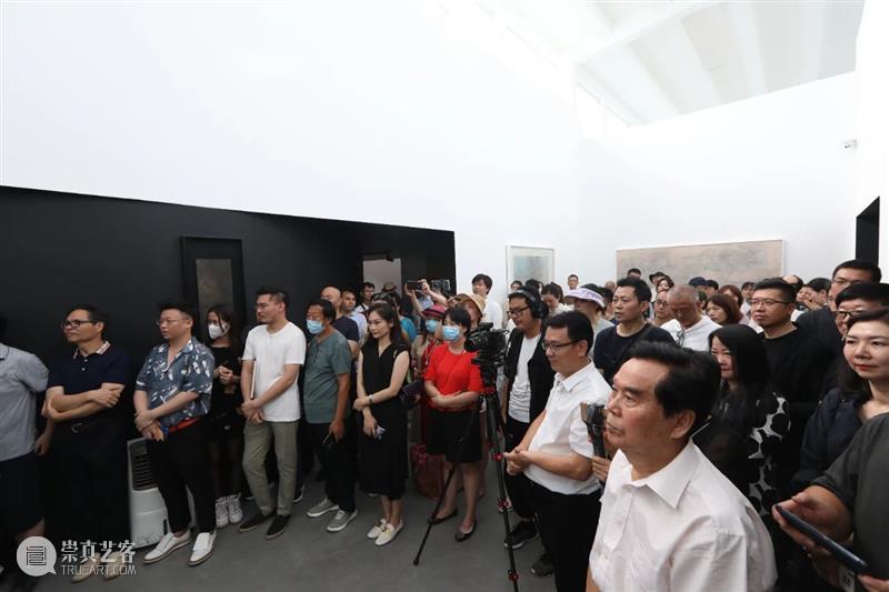 亚洲视频 | 二即一：王绍强个展 崇真艺客