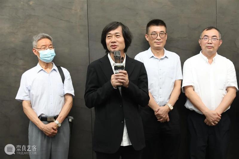 亚洲视频 | 二即一：王绍强个展 崇真艺客