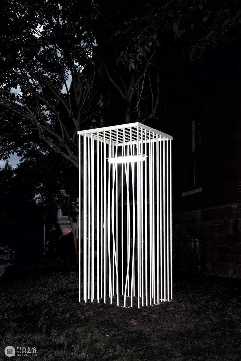 同行/没有人能直视强光 | Bernardí Roig Bernardí 同行 强光 Roig 西班牙 艺术家 作品 雕塑 灯光 装置 崇真艺客