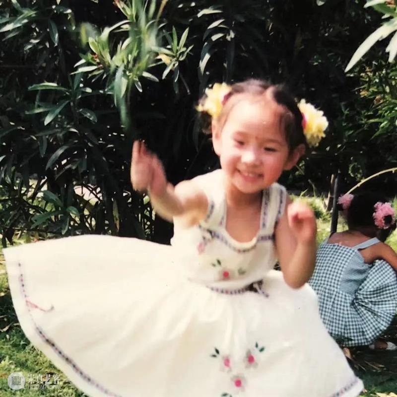 《入土为安》观众招募 | 在⼀切正常的表面秩序下，是⼀群人的漫长等待、煎熬犹豫、情爱怨恨。 入土为安 观众 表面 秩序 情爱 问题 答案 钥匙 未知 上海话剧艺术中心国际创作实验室 崇真艺客