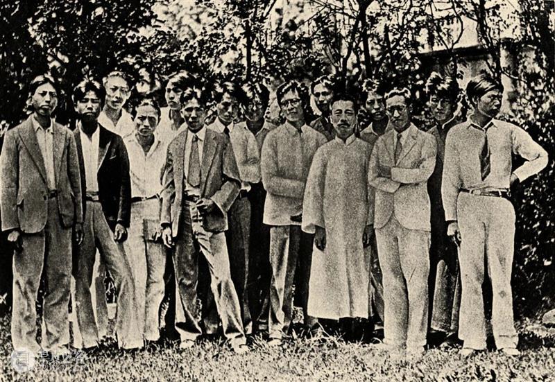 现在新的,年青的,没有名的作家的作品站在这里了 |浙江版画百年 · 1910年代-1940年代 版画 作家 作品 浙江 浙江省立第一师范学校 教员 李叔同 理念 乐石社 漫画会 崇真艺客
