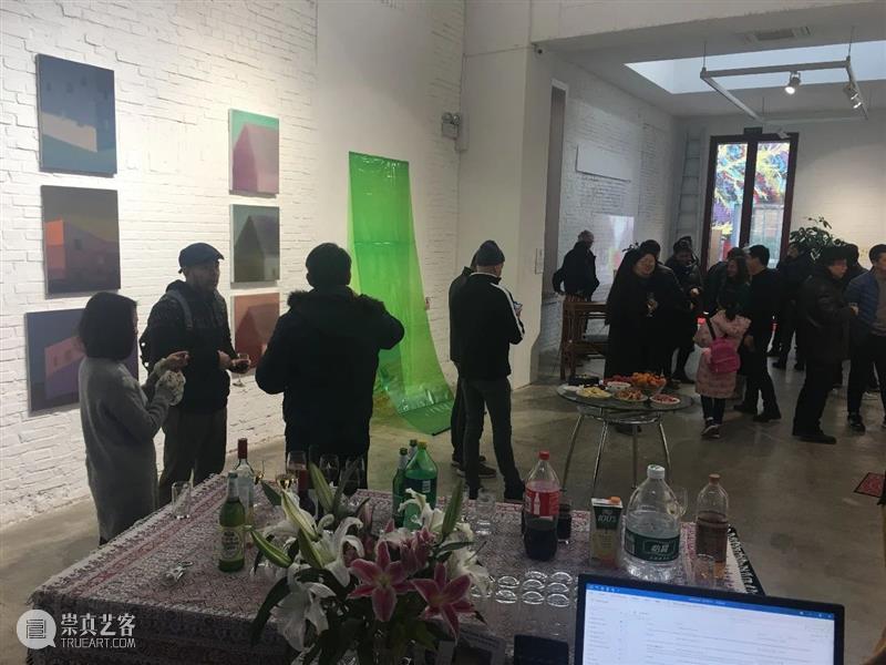 30周年 | 来自世界各地的艺术家一起交流、展览、座谈，太多有意思的活动 艺术家 世界 各地 活动 二维码 红门画廊 时间轴 Bosques 记忆 Vivian 崇真艺客
