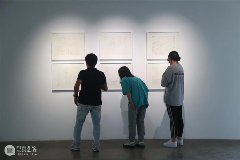 【开幕现场】徘徊久——走进具本昌的时空记忆 现场 具本昌 时空 记忆 天凉好个秋 北京 季节 三影堂 新展 具本昌摄影 崇真艺客