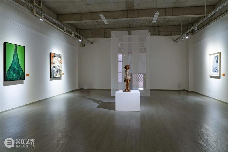 新展现场 | “内隐记忆”——第三届虎溪公社部分入驻艺术家作品展  四川美院美术馆 虎溪 公社 艺术家 作品展 内隐记忆 现场 部分 四川美术学院 特色 建筑群 崇真艺客