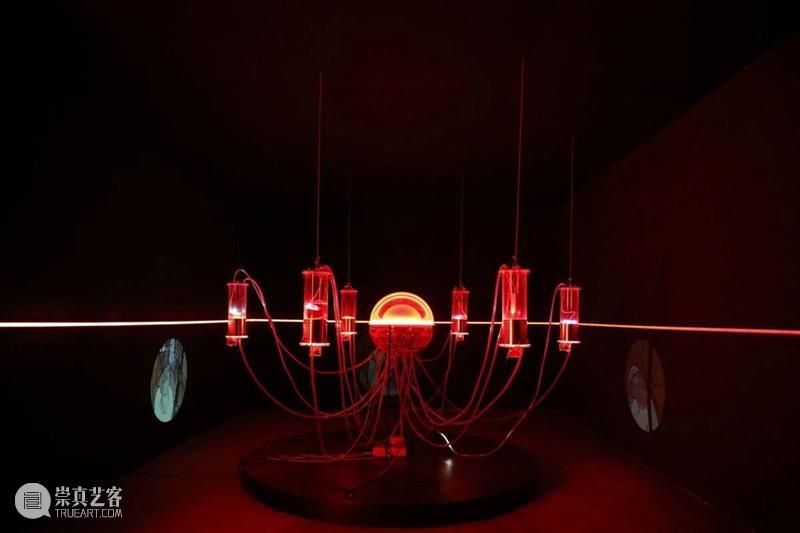 Newsstand223｜空白场景艺术挑战，2000种超现实的「平行宇宙」畅想 艺术 宇宙 空白 场景 现实 Newsstand 经典 创意 商业 文化 崇真艺客