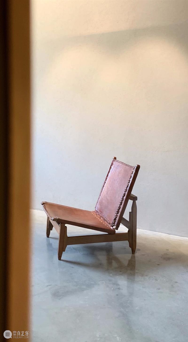 万一展览丨「请保持社交距离」 社交 距离 paintings展期Duration 门票 ticket 闲暇 时间 美术馆 画廊 墙上 崇真艺客