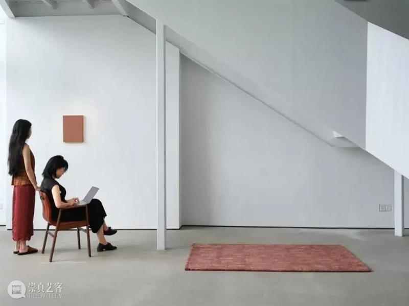 万一展览丨「请保持社交距离」 社交 距离 paintings展期Duration 门票 ticket 闲暇 时间 美术馆 画廊 墙上 崇真艺客