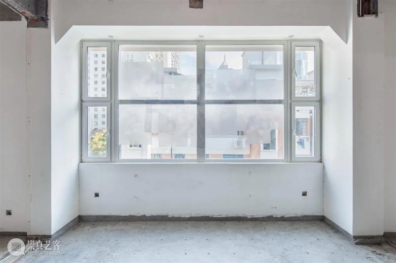 aaajiao | “我死于互联网” 展览现场 aaa jiao 互联网 现场 Internet展期 时间 Wed Sun 铜仁路 联华公寓 崇真艺客