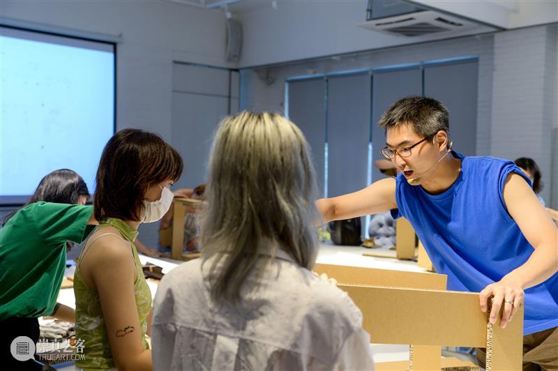 “长效设计”展｜d SCHOOL：学习长效设计 SCHOOL 长效 知乎 Introduction 深圳 华·美术馆 左靖 工作室 北京当代艺术基金会 华侨城集团有限公司 崇真艺客