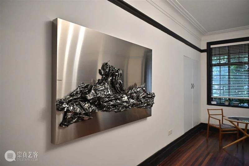 展览现场 | 「暗 火」Pale Fire ——王家增个展 现场 王家增 个展 Fire Fire王 Jiazeng 时间 熏依社画廊 地址 上海市 崇真艺客
