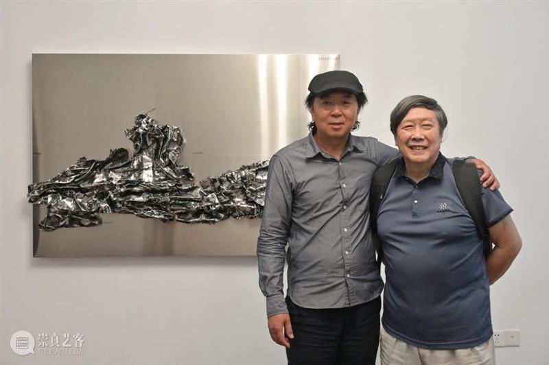展览现场 | 「暗 火」Pale Fire ——王家增个展 现场 王家增 个展 Fire Fire王 Jiazeng 时间 熏依社画廊 地址 上海市 崇真艺客