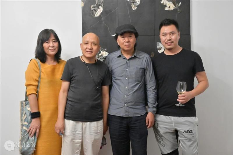 展览现场 | 「暗 火」Pale Fire ——王家增个展 现场 王家增 个展 Fire Fire王 Jiazeng 时间 熏依社画廊 地址 上海市 崇真艺客