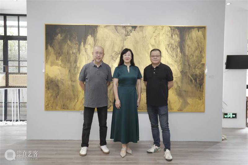 屏风几曲画生姿 • 特展 开幕回顾 | 芊荷 屏风 画生姿 芊荷 现场 上海 艺术 空间 城市 艺术家 创造力 崇真艺客