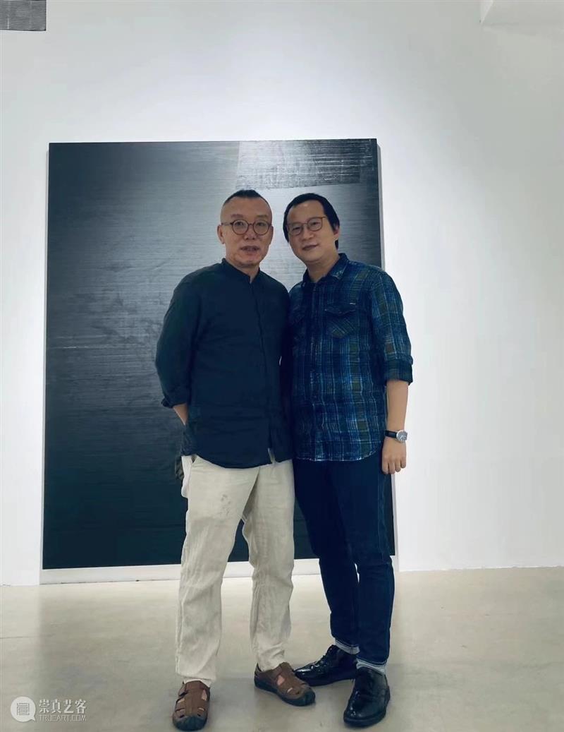 开幕回顾 | 黑白之光:柯济鹏新作展 黑白 柯济鹏 新作展 新作 艺术 画廊 夏可君 策展人 艺术家 系列 崇真艺客
