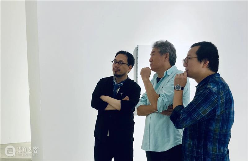 开幕回顾 | 黑白之光:柯济鹏新作展 黑白 柯济鹏 新作展 新作 艺术 画廊 夏可君 策展人 艺术家 系列 崇真艺客