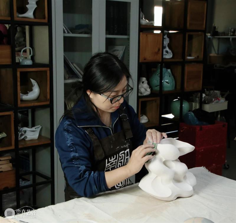 问象艺术家简介｜ART Shenzhen 2021:许玲（Xu Ling） ART 艺术家 许玲 Ling 简介 Shenzhen 艺术 深圳 博览会 SHENZHEN 崇真艺客