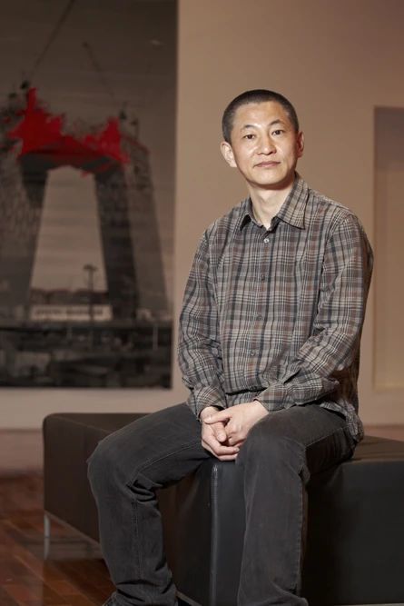 30周年 | 周军 - 在红门画廊的推荐下,我在世界各地举办多次个展 红门画廊 周军 个展 世界 各地 二维码 时间轴 Jun 记忆 中国 崇真艺客