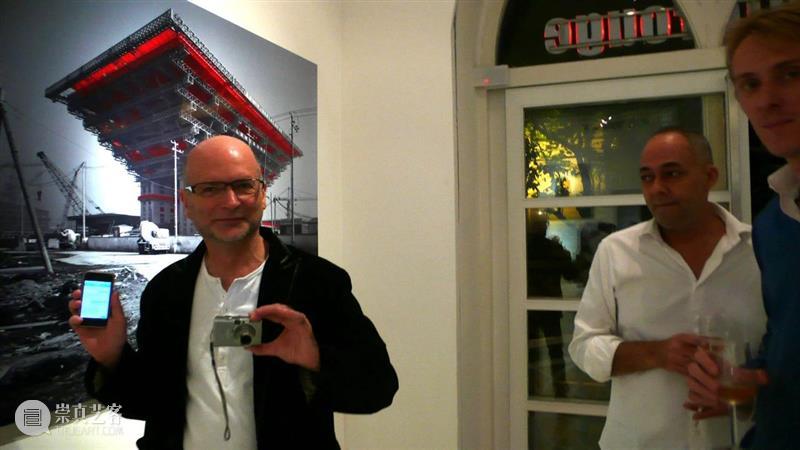 30周年 | 周军 - 在红门画廊的推荐下,我在世界各地举办多次个展 红门画廊 周军 个展 世界 各地 二维码 时间轴 Jun 记忆 中国 崇真艺客