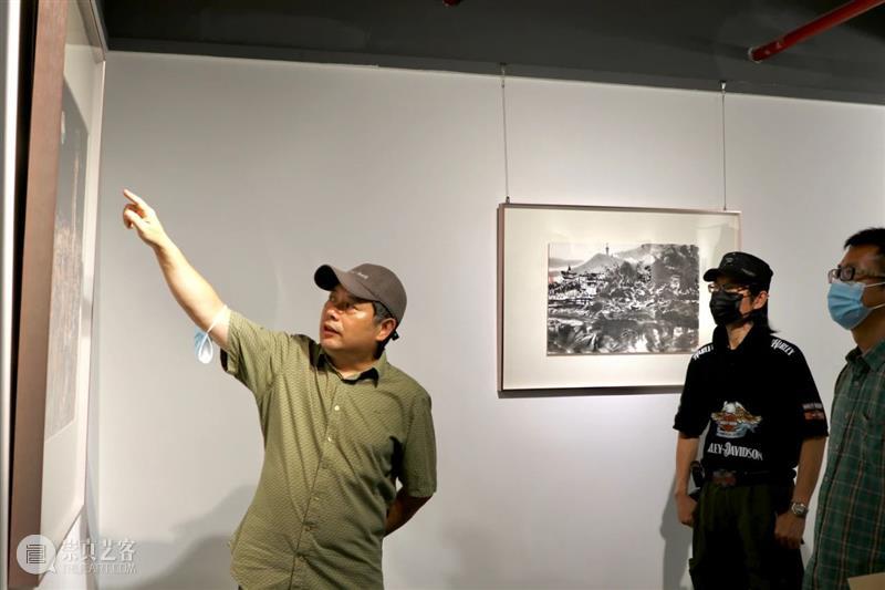 时代湾区·多彩罗湖——美术家采风写生作品展在罗湖美术馆展出 罗湖 美术馆 时代 湾区 美术家 作品展 深圳市罗湖区文学艺术界联合会 深圳市罗湖区美术家协会 罗湖美术馆 展厅 崇真艺客