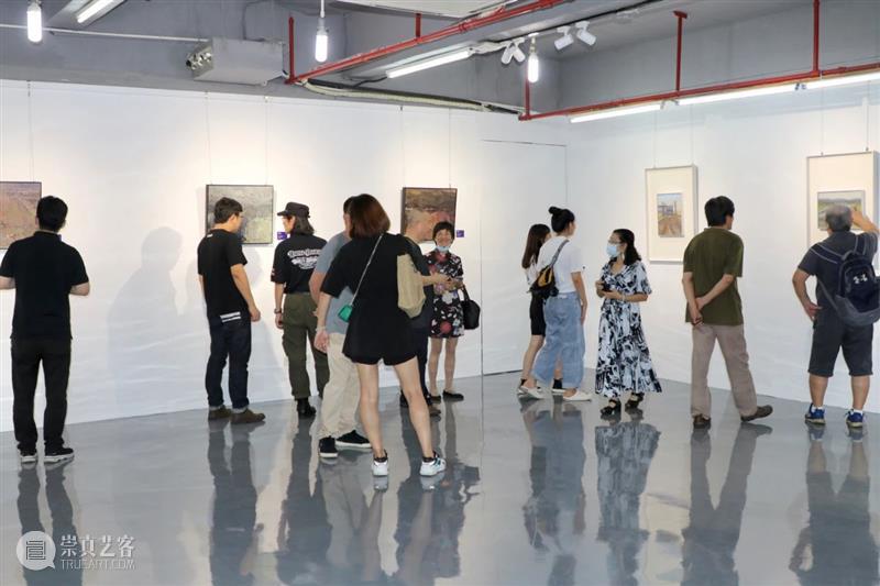时代湾区·多彩罗湖——美术家采风写生作品展在罗湖美术馆展出 罗湖 美术馆 时代 湾区 美术家 作品展 深圳市罗湖区文学艺术界联合会 深圳市罗湖区美术家协会 罗湖美术馆 展厅 崇真艺客