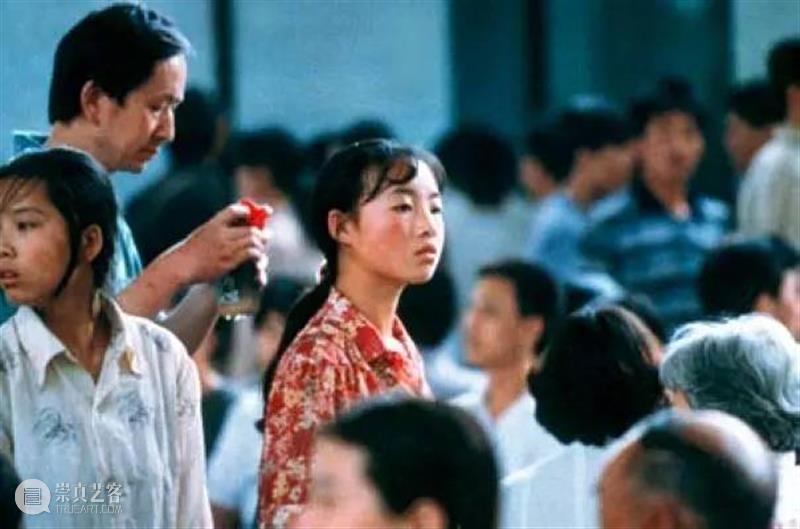 总会有个人，在你生命里点一盏灯 总会 个人 生命 身上 老师 痕迹 学科 精神 内核 时间点 崇真艺客
