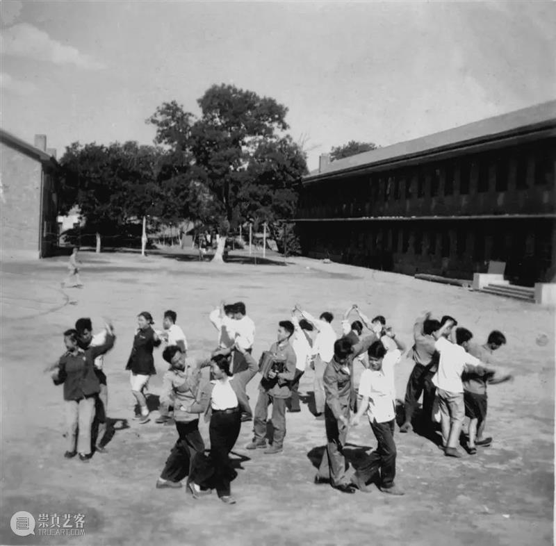 教师节丨美院人,致青春 丨美院 来源 中央美术学院 历史 美院 青春 时光 相册 学年 新青年 崇真艺客