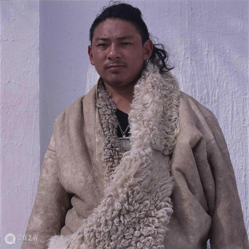 【中华艺术宫 | 展览】“在希望的田野上——馆藏逄小威中国农民肖像主题摄影作品展”明起对公众开放 逄小威 中国 农民 肖像 中华艺术宫 希望 田野 馆藏 主题 作品展 崇真艺客