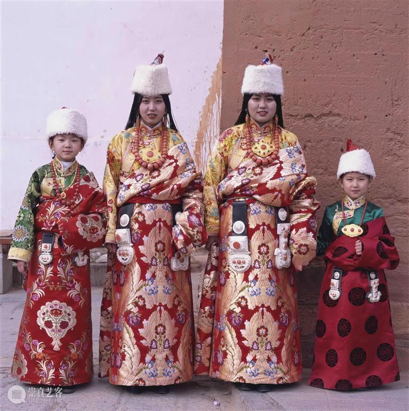 【中华艺术宫 | 展览】“在希望的田野上——馆藏逄小威中国农民肖像主题摄影作品展”明起对公众开放 逄小威 中国 农民 肖像 中华艺术宫 希望 田野 馆藏 主题 作品展 崇真艺客