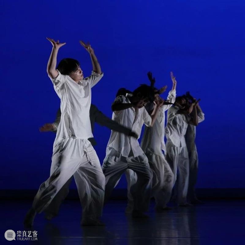 《卡冈图亚》首演|今夜在黑白交错之间,用肢体探索生命与时间的意义 时间 生命 之间 肢体 意义 卡冈图亚 今夜 黑白 Before 概念 崇真艺客