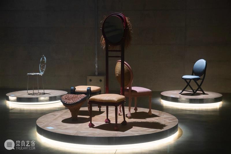 展览现场 | THE DIOR MEDALLION CHAIR 现场 米兰 Dior 全球 艺术家 设计师 法国 时装 品牌 以来 崇真艺客
