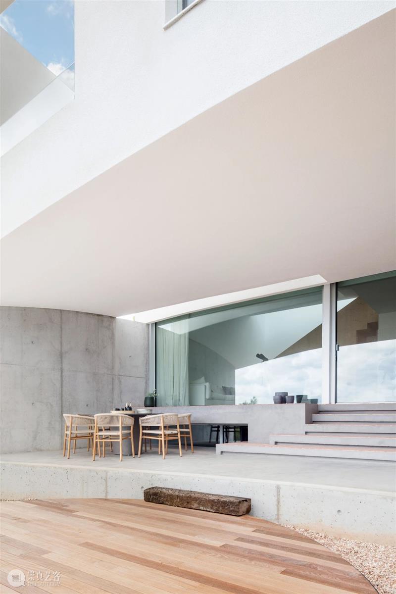 建筑丨Nomo/极简白的极致之美 建筑 丨Nomo 极简 极致 Studio Alicia Casals JohanNyqvist 巴塞罗那 斯德哥尔摩建筑事务所 崇真艺客