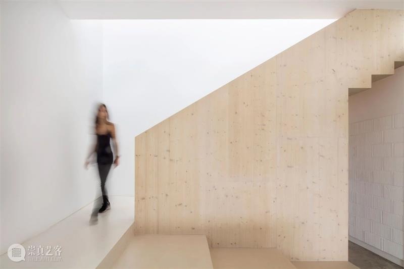 建筑丨Nomo/极简白的极致之美 建筑 丨Nomo 极简 极致 Studio Alicia Casals JohanNyqvist 巴塞罗那 斯德哥尔摩建筑事务所 崇真艺客