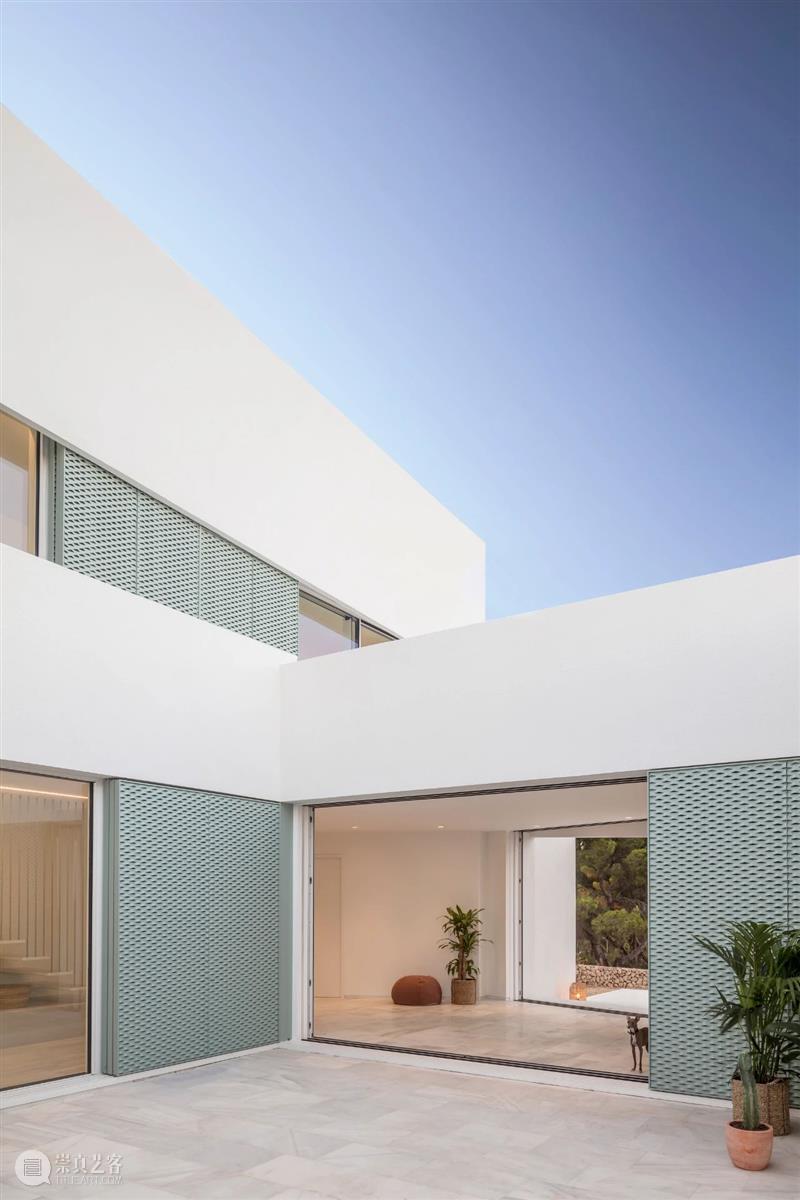 建筑丨Nomo/极简白的极致之美 建筑 丨Nomo 极简 极致 Studio Alicia Casals JohanNyqvist 巴塞罗那 斯德哥尔摩建筑事务所 崇真艺客