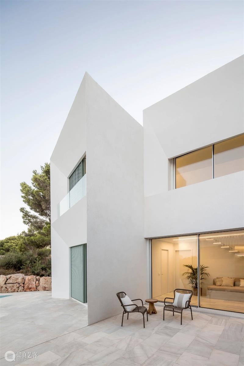 建筑丨Nomo/极简白的极致之美 建筑 丨Nomo 极简 极致 Studio Alicia Casals JohanNyqvist 巴塞罗那 斯德哥尔摩建筑事务所 崇真艺客