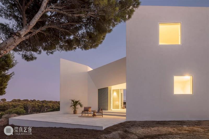 建筑丨Nomo/极简白的极致之美 建筑 丨Nomo 极简 极致 Studio Alicia Casals JohanNyqvist 巴塞罗那 斯德哥尔摩建筑事务所 崇真艺客