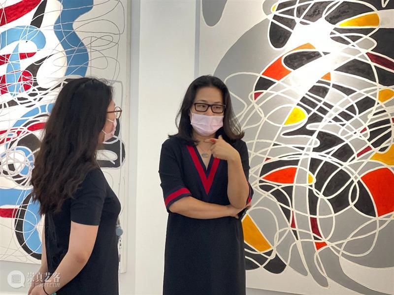 艾米李画廊·艺术深圳 | 展览现场   展位C18 艾米 李画廊 展位 现场 艺术 深圳 Day 公众 002021年 地点 崇真艺客