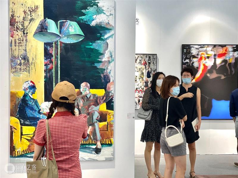艾米李画廊·艺术深圳 | 展览现场   展位C18 艾米 李画廊 展位 现场 艺术 深圳 Day 公众 002021年 地点 崇真艺客