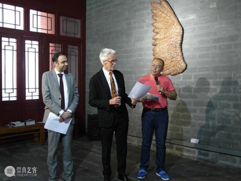 30周年 | Reg Newitt - It was in 1995 that I first went to China Reg Newitt was 二维码 红门画廊 时间轴 记忆 experiences Dyer for 崇真艺客