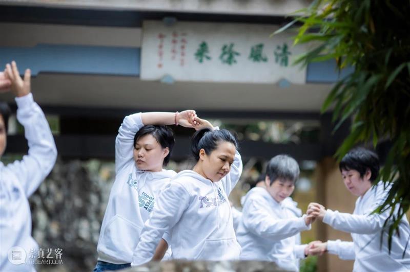 是谁导演这场戏，在这孤单角色里…… 角色 艺术 社会 澳门 石头公社 团长 莫倩婷 导演 概念 演员 崇真艺客